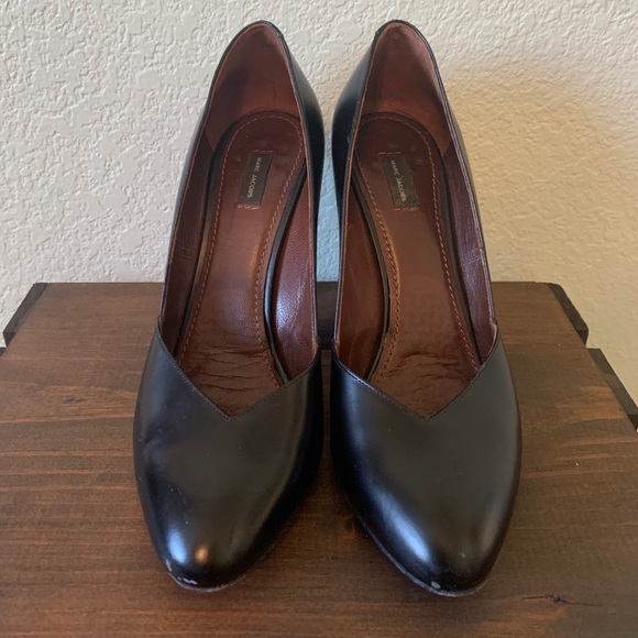 MARC JACOBS 2009 Leather pumps - Picture 2 of 10